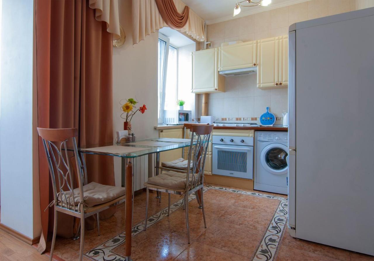 Home Hotel Apartments On Khreshchatyk Area Kiev Esterno foto