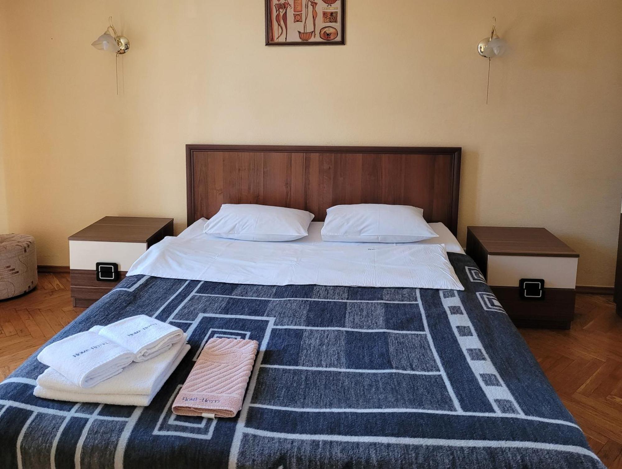 Home Hotel Apartments On Khreshchatyk Area Kiev Esterno foto