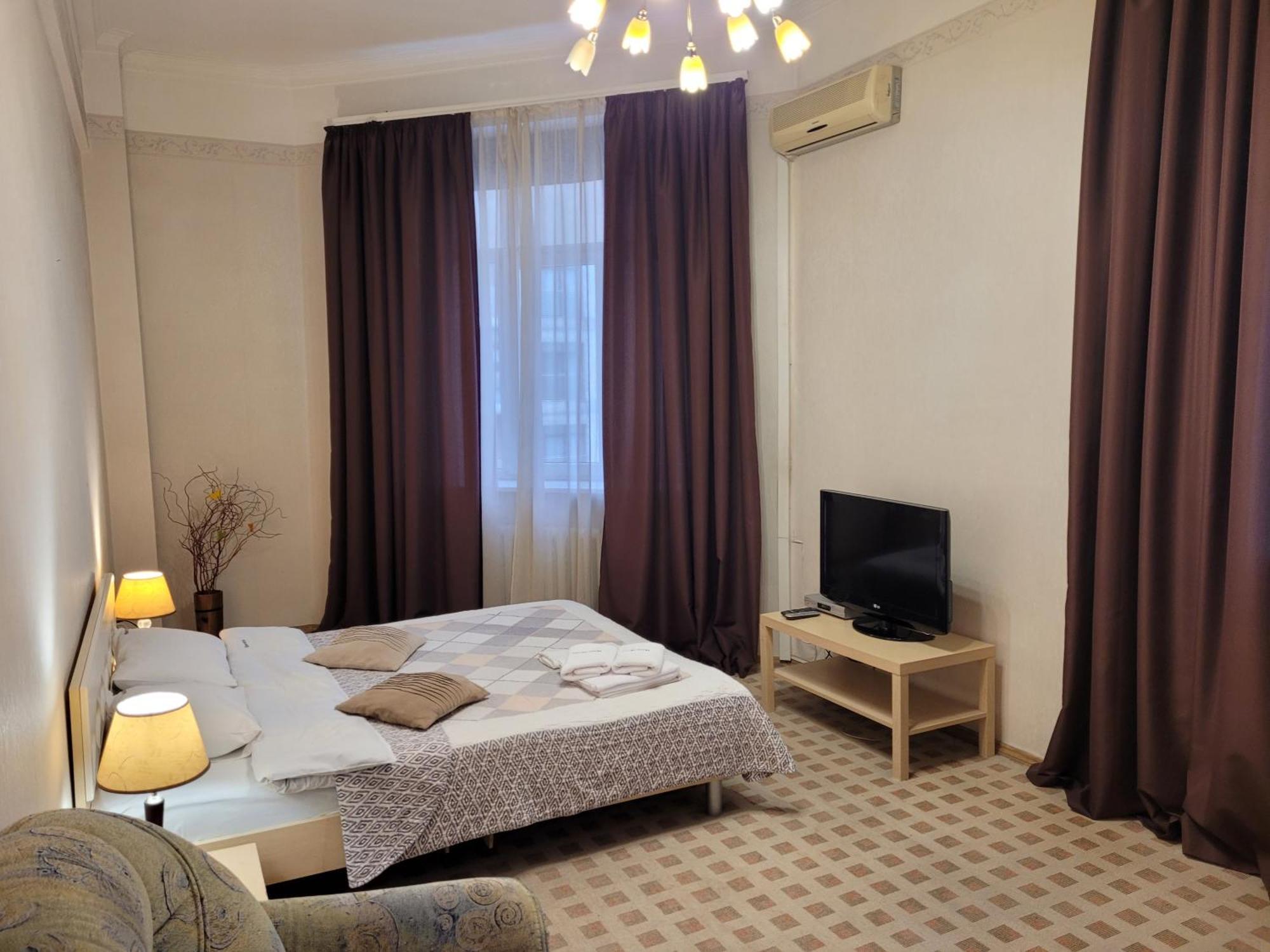 Home Hotel Apartments On Khreshchatyk Area Kiev Esterno foto