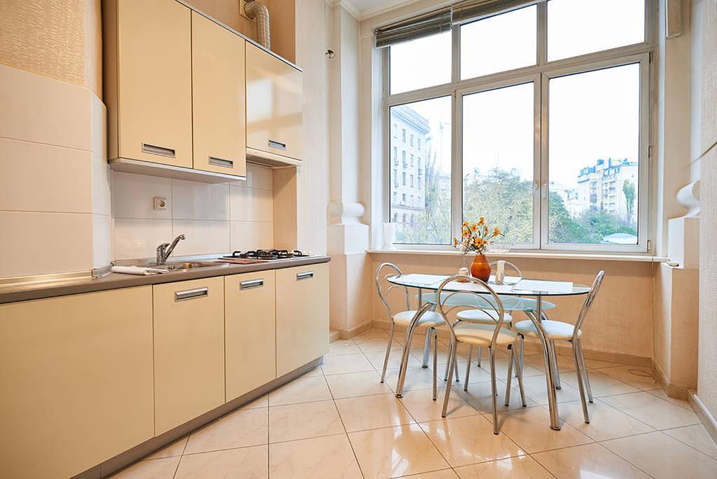 Home Hotel Apartments On Khreshchatyk Area Kiev Esterno foto