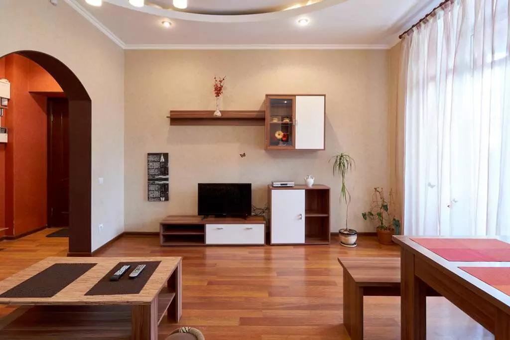 Home Hotel Apartments On Khreshchatyk Area Kiev Esterno foto