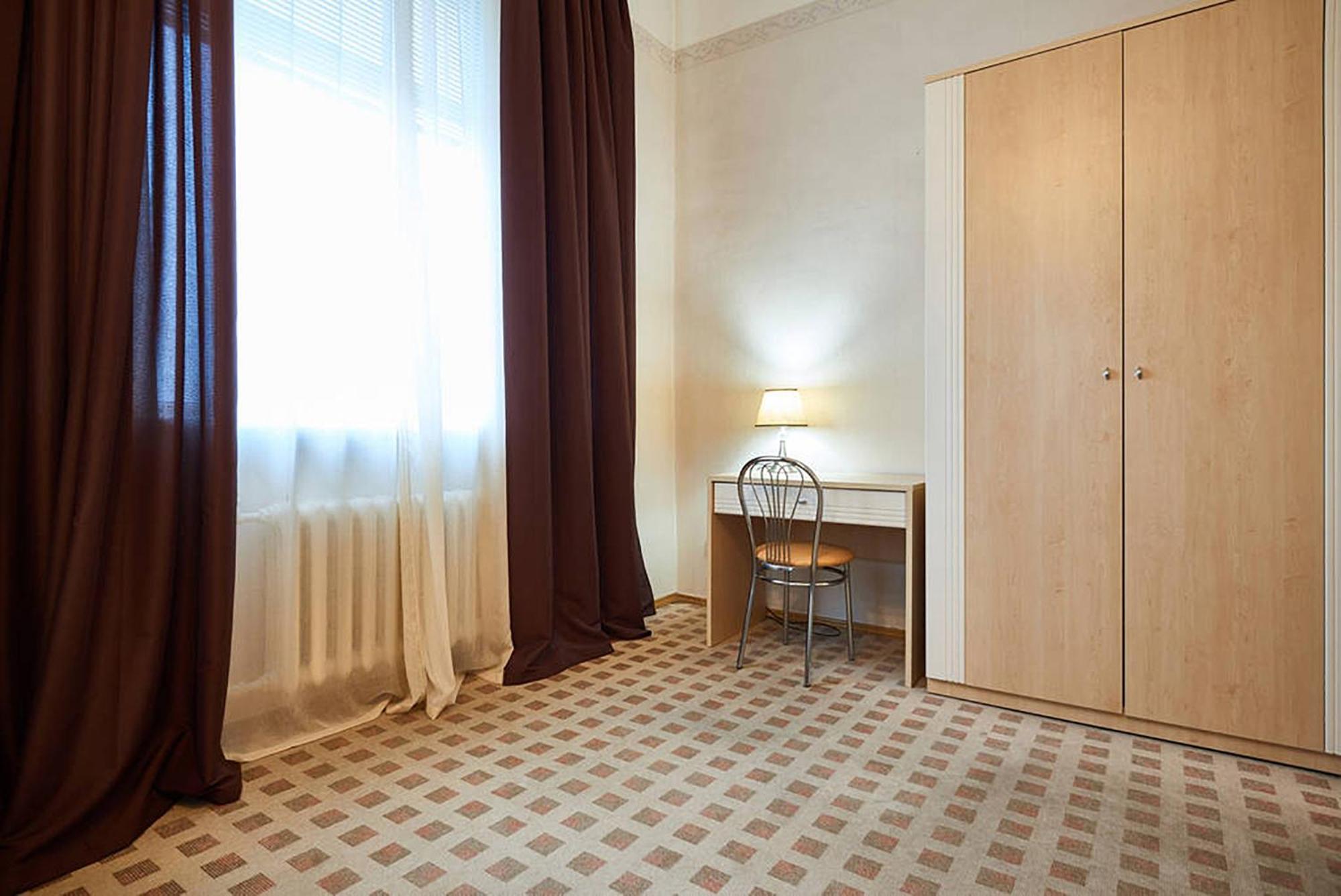 Home Hotel Apartments On Khreshchatyk Area Kiev Esterno foto