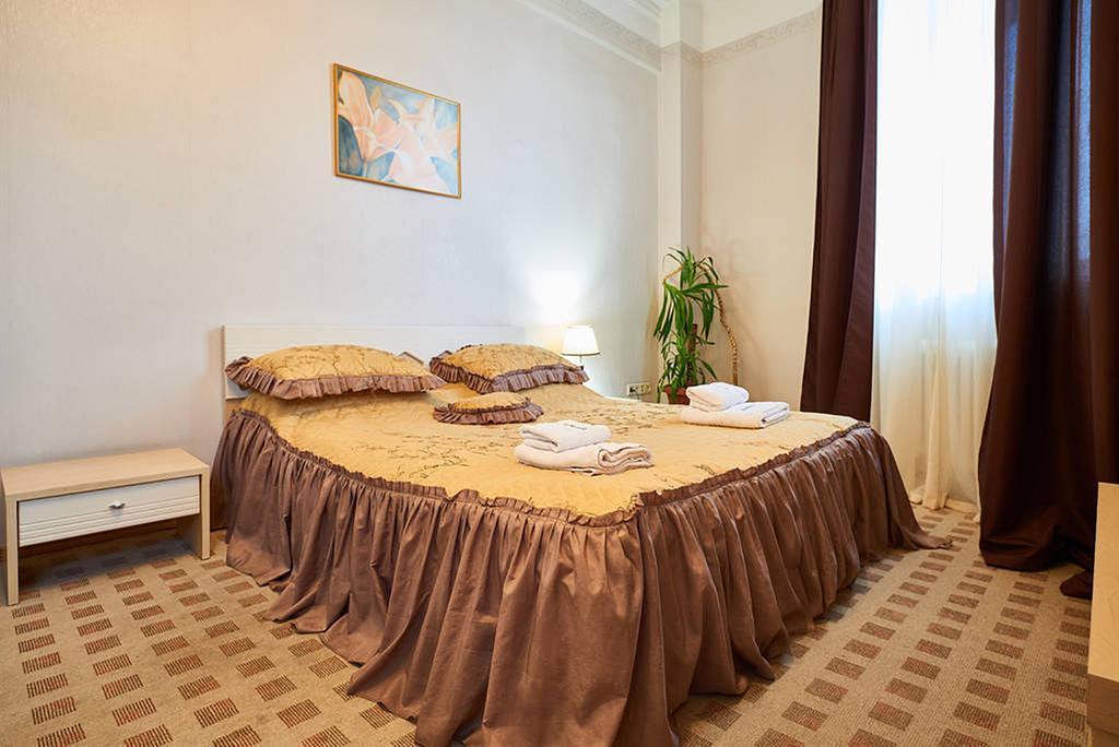 Home Hotel Apartments On Khreshchatyk Area Kiev Esterno foto