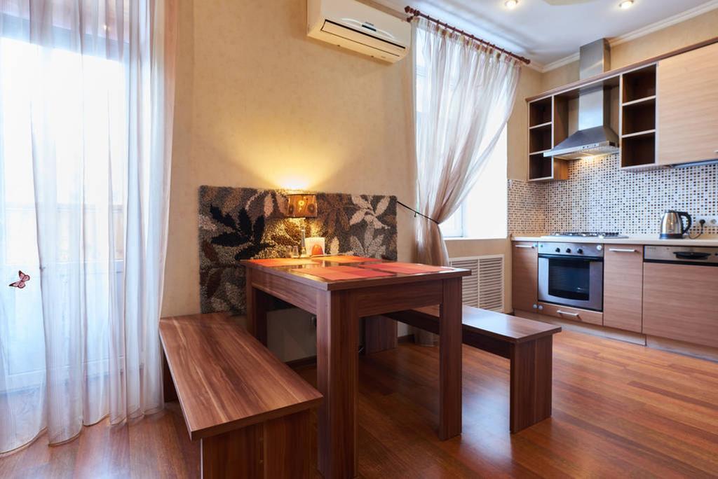 Home Hotel Apartments On Khreshchatyk Area Kiev Esterno foto