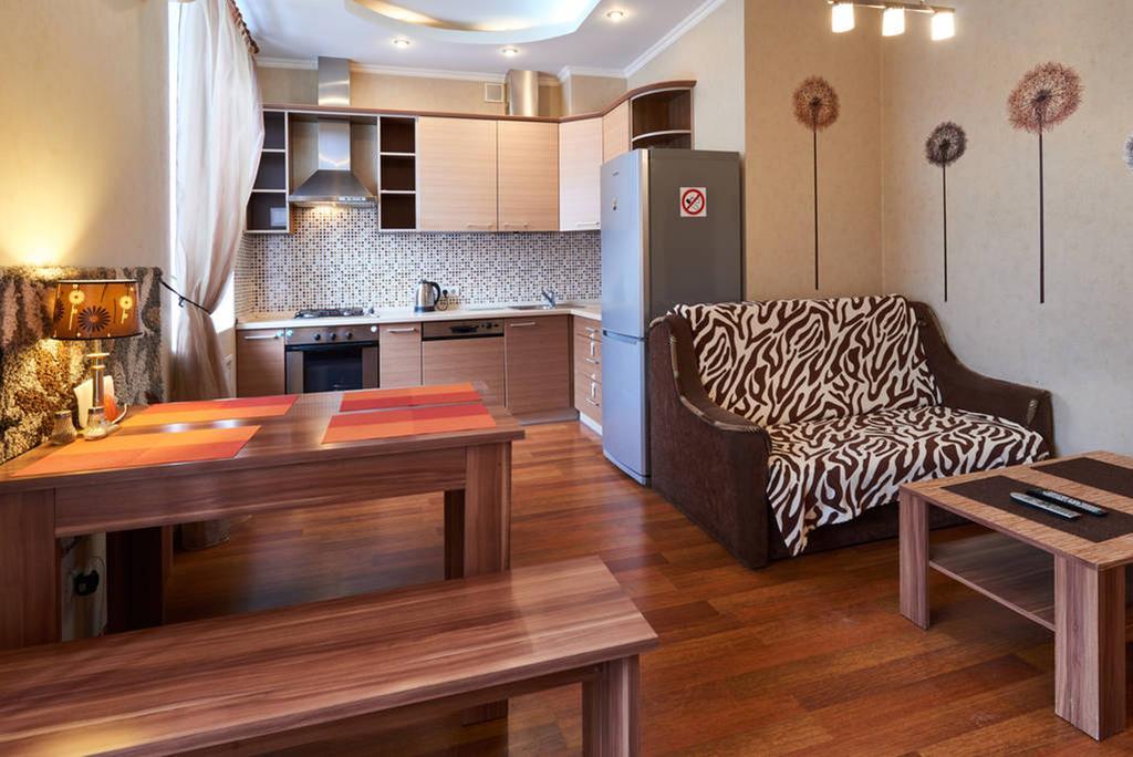 Home Hotel Apartments On Khreshchatyk Area Kiev Esterno foto
